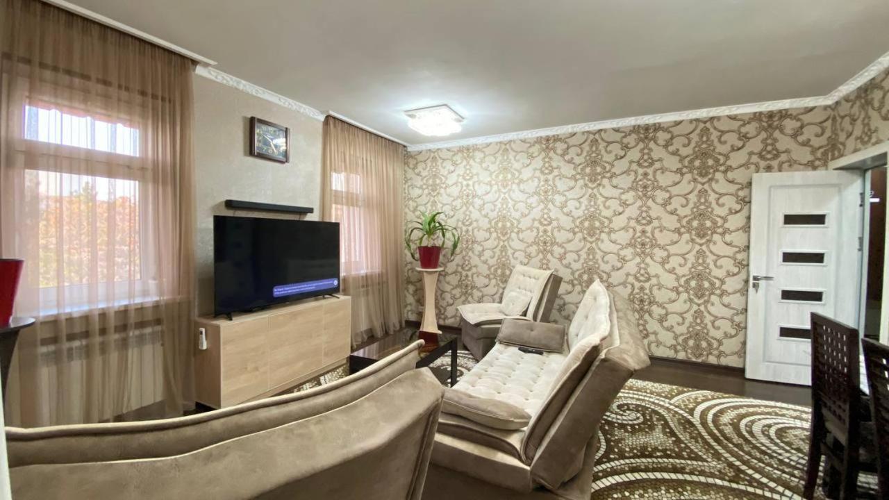 Hi-Tech Apartment In City Center 타슈켄트 외부 사진