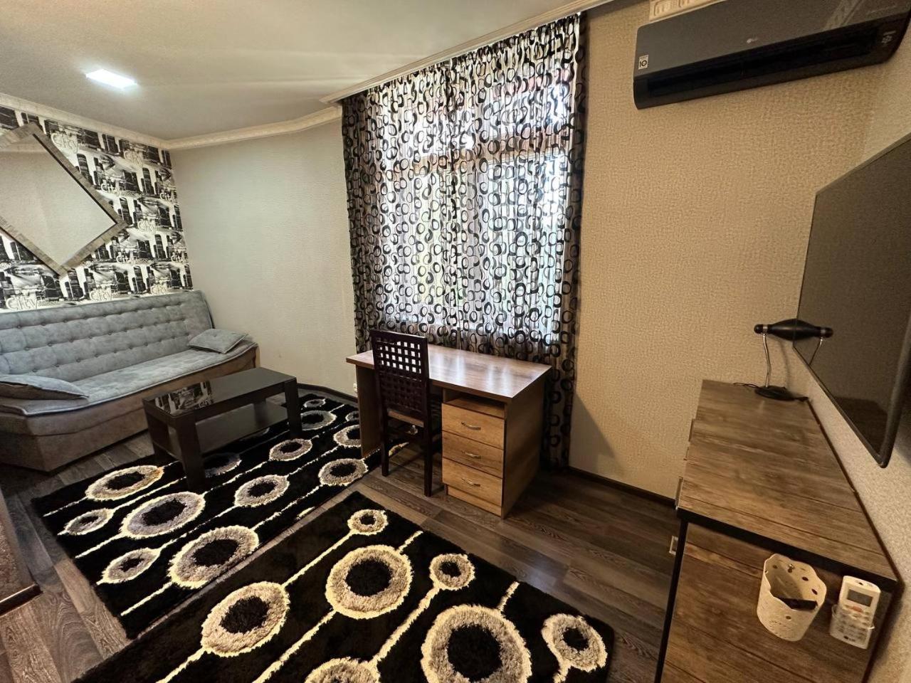 Hi-Tech Apartment In City Center 타슈켄트 외부 사진